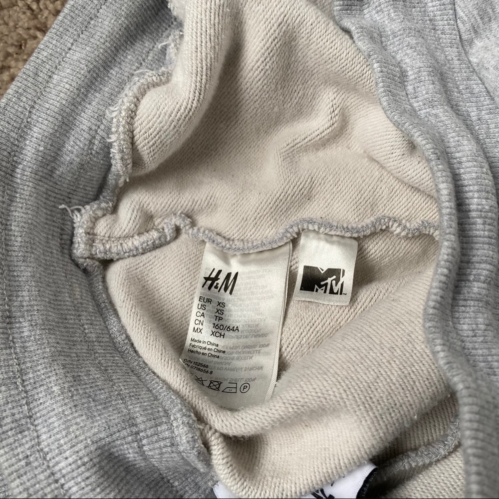 H&M Moschino Sweatpants - Picture 4 of 9